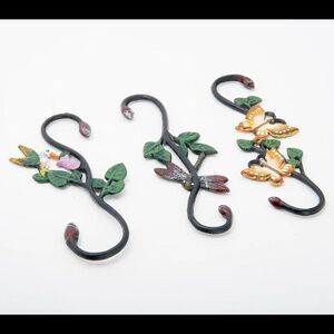 Ultimate Innovations 3-Pack Decorative Iron Hooks Black